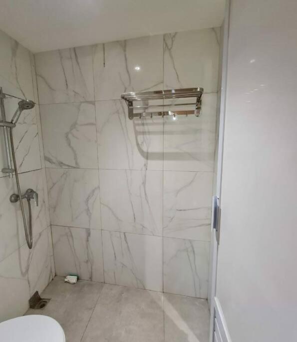 Golden Reindeer Apartemen