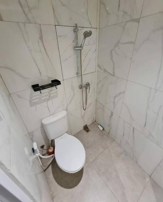 Golden Reindeer Apartemen *